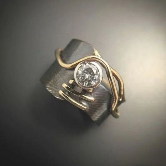 Retro Dark Silver Zirconia Ring